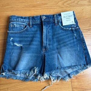 Abercrombie & Fitch The 4” Mom Short High Rise Size 28/6
